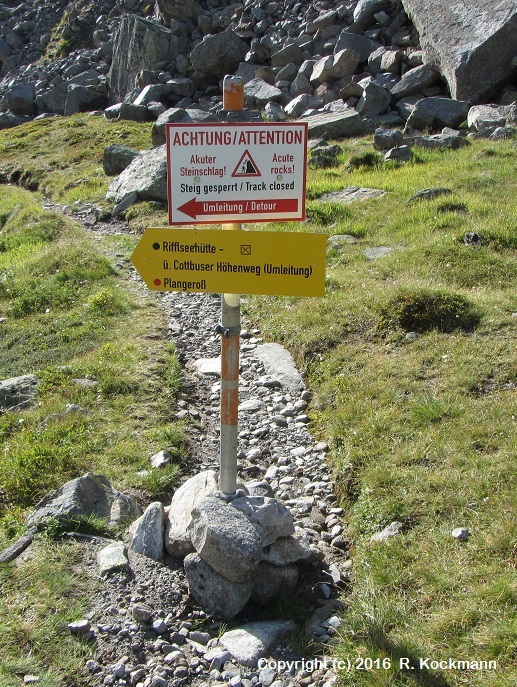 Der Wanderweg ist wegen Steinschlag gesperrt und wir mssen einen Umweg nehmen