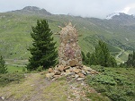 Eine Steinstatue oberhalb von Vent am Weg zur Martin-Busch-Hütte