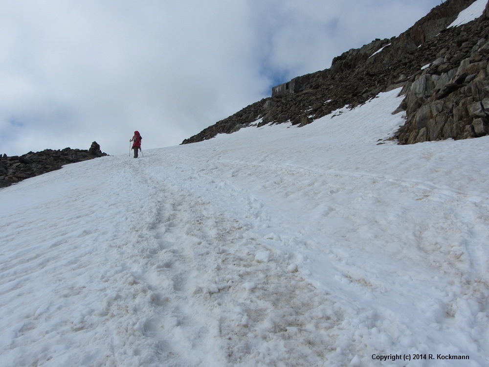 Eine Spur im Schnee kurz vor der Similaun-Htte