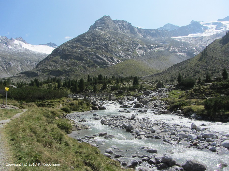 Rechts ist vom ehemaligen Gletscher nicht mehr viel vorhanden