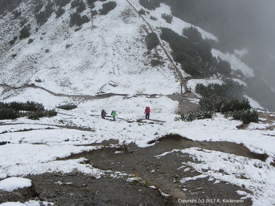 Unterwegs Schnee und leichter Nieselregen