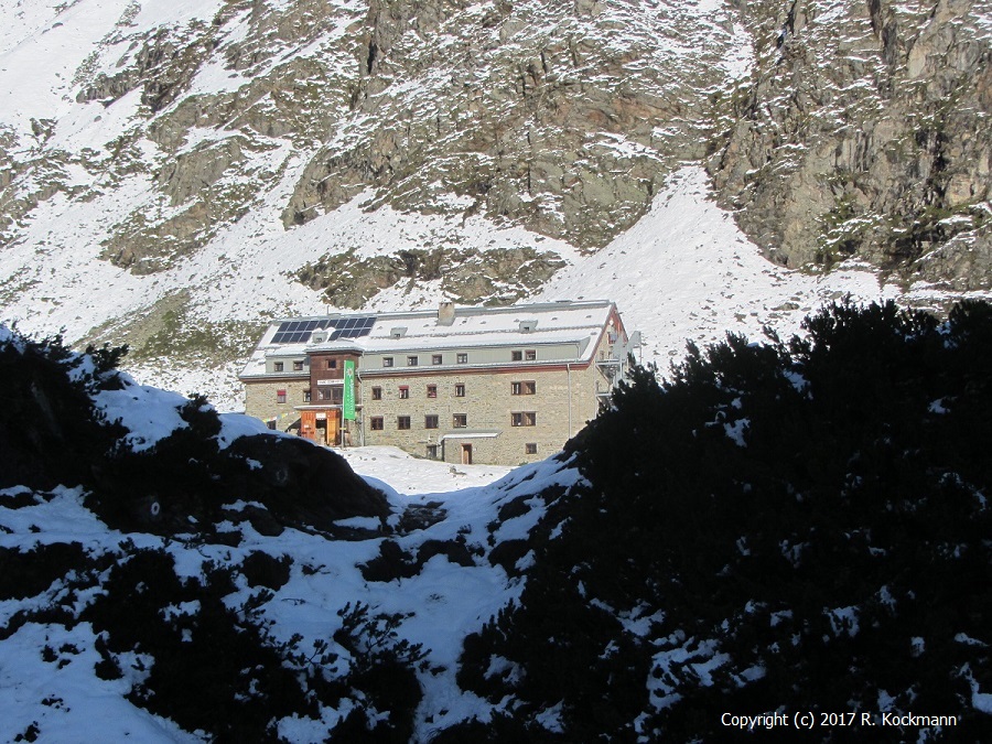 Blick zurck zur Franz-Senn-Htte