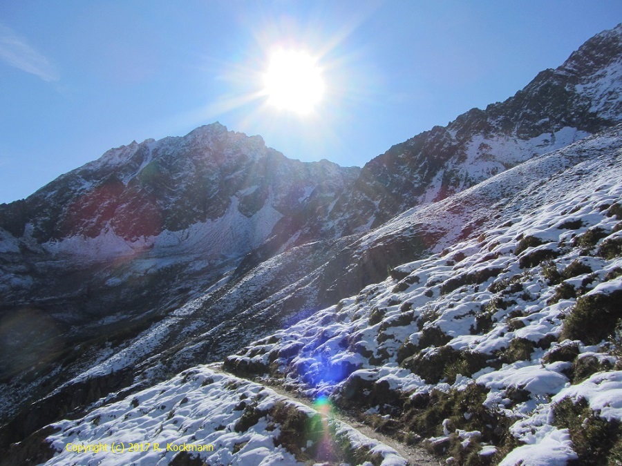 Die Berge im Sonnenlicht