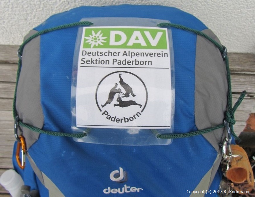 Unterwegs mit dem DAV-Emblem und den Drei-Hasen von Paderborn